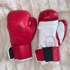 Boxing gloves
